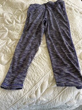 Women's large capri Purple Space-Dye Leggings